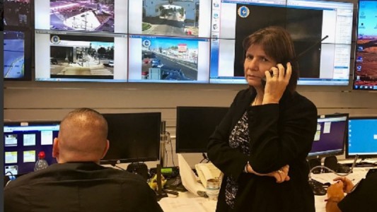 Patricia Bullrich celebró la captura del militante que disparó el mortero en 2017