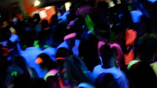 De fiesta en plena cuarentena: desalojaron a 40 personas