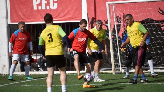 Volvió el fútbol 5 en Salta y se agotó la reserva de canchas