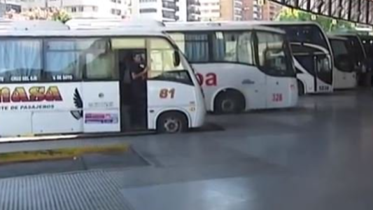 Alerta por coronavirus: aislaron a 20 cordobeses que compartían colectivo con un repatriado contagiado