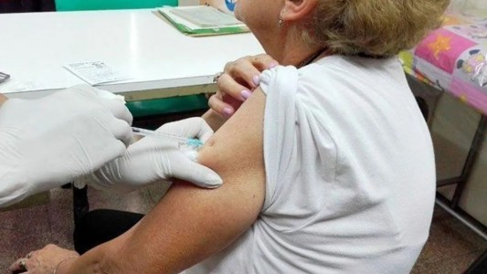 Se multiplicó la demanda de vacunas antigripales en el Pami: no hay fecha de la llegada de nuevas dosis