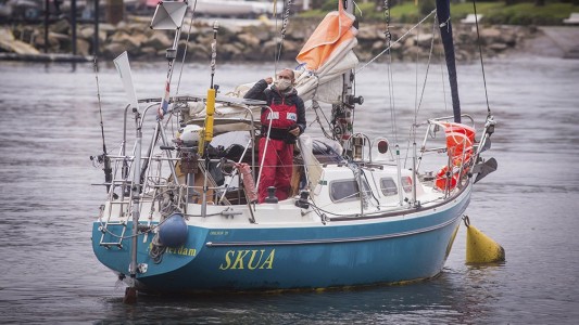 Cruzó el océano en velero desde Portugal para reencontrarse con sus padres en Mar del Plata