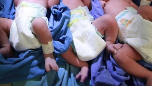 Dieron positivo por coronavirus trillizos que nacieron prematuros