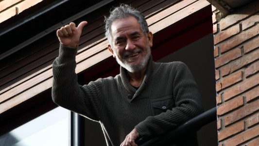 El jefe de Cirugía Plástica del Hospital Fiorito fue dado de alta de Covid-19 tras un tratamiento con plasma