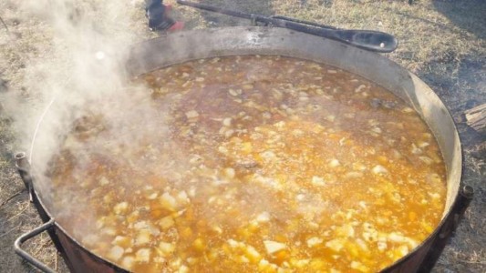 El locro de los "rompecuarentena" terminó con 9 imputados