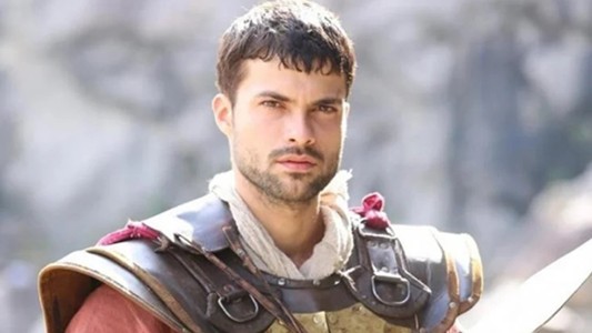 VIDEO: Mano a mano con Víctor Sparapane, el soldado romano de "Jesús"