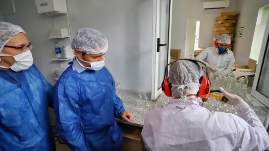 Son más de 1.100 los fallecidos por COVID-19 en Argentina y 55.343 los contagiados