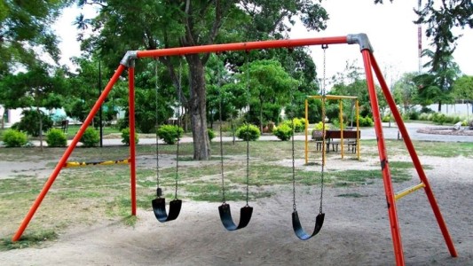 La nena quedó sola en la plaza, un hombre de 68 años la llevó a su casa y la violó