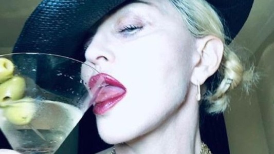 La foto de Madonna en topless que desafía la censura de Instagram