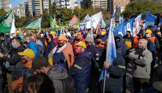 VIDEO: "ruidazo" a favor de la intervención de Vicentin en el Monumento a la Bandera