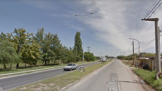 Perdió el control de la moto y murió al chocar contra un poste