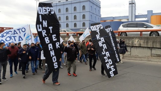 Con respaldo de la CGT, choferes de interurbanos marcharon otra vez