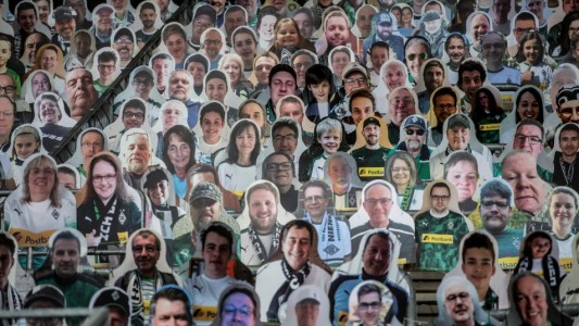 La Bundesliga alemana analiza el regreso de los hinchas a los estadios