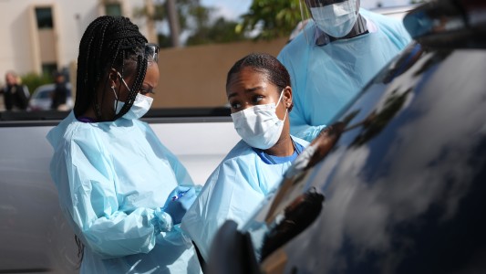 Florida registra  186 muertes por coronavirus, un nuevo récord diario