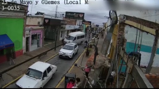 Impresionante accidente en Salta con un chico de 18 años al volante de una camioneta