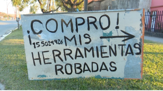 Insólito: ofrece comprar las herramientas que le robaron de su taller mecánico