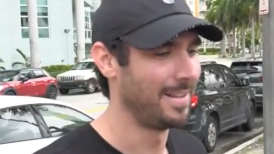 Pidió dinero para enfrentar la pandemia de coronavirus y se lo gastó en un lamborghini