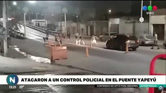 Video: Así fue el ataque a los policías en barrio Yapeyú