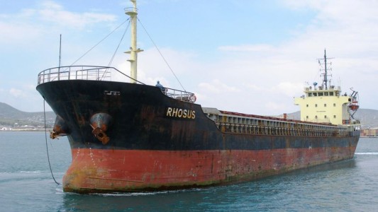 Un barco de carga ruso abandonado fue el origen de las explosiones de Beirut