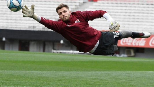 Uno de los arqueros de River tiene coronavirus y deberá permanecer en aislamiento