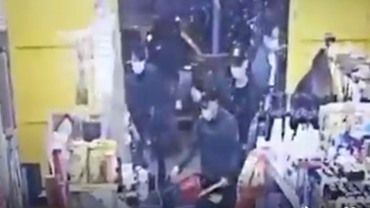 VIDEO: así ataca la mafia china en un supermercado