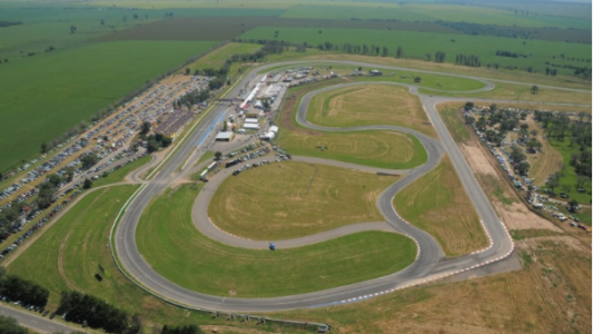Primera a fondo para entrenar automovilismo y karting: reabrió el autódromo Cabalén