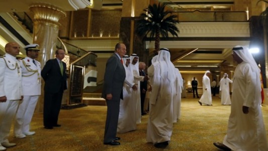 Revelan que el rey Juan Carlos se exilió a Emiratos Árabes Unidos