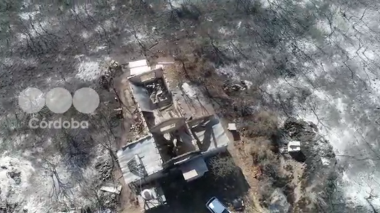 EL INFIERNO DESDE EL AIRE: el fuego en las sierras deja imágenes devastadoras