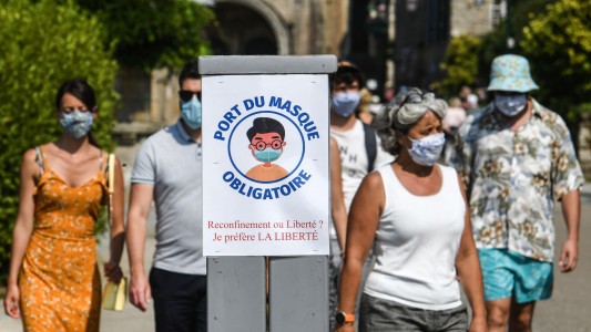 Francia registró 2.000 casos positivos más que ayer y crece la curva de contagios