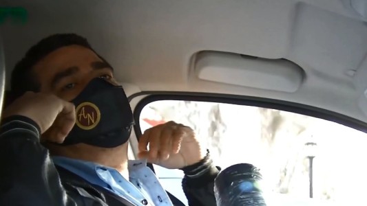 Violento asalto a un remisero: intentaron ahorcarlo con un cable