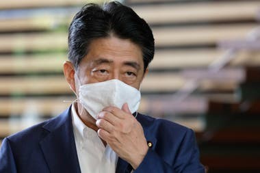 Por problemas de salud, renunció a su cargo el primer ministro de Japón