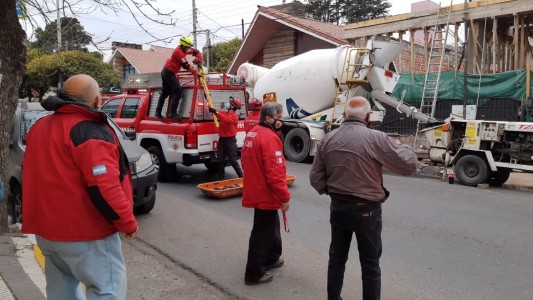 La Calera: un obrero murió y ocho resultaron heridos en un derrumbe