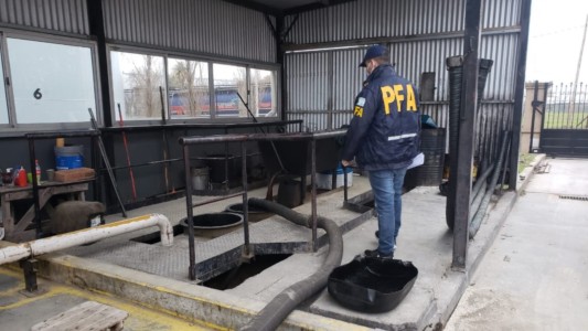 21 detenidos por robar petróleo en un oleoducto de YPF