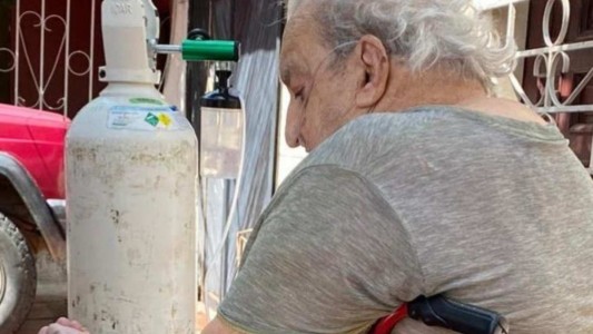 Un abuelo de 93 años estaba conectado a un respirador y murió por un corte de luz