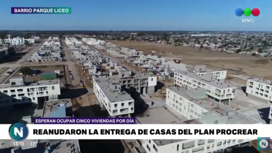 Reanudaron la entrega de casas del Plan Procrear en Parque Liceo