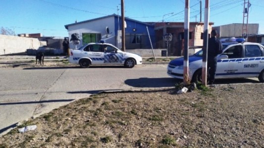 Detenida por matar a puñaladas a su pareja: denunció que él la agredió cuando discutían