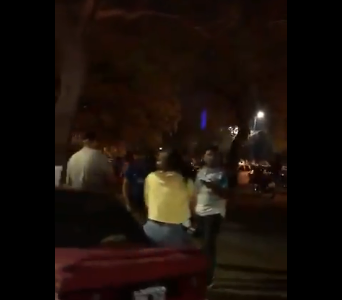 ¿Y el distanciamiento? Una multitud en el Parque Sarmiento en el peor momento de la pandemia