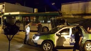 Le robaron el auto, encontró al supuesto ladrón en Facebook, lo fue a buscar a su casa y casi lo mata a golpes