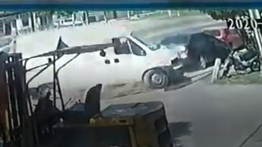 Video: un conductor borracho no causó una tragedia de milagro
