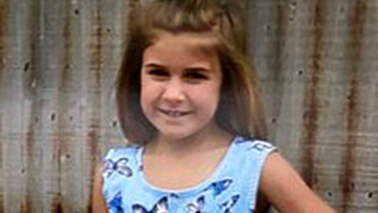 Brutal castigo: murió una nena de 8 años a la que obligaron a saltar sin parar en una cama elástica