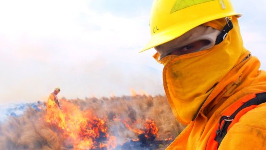 Continúa el combate contra el fuego en Capilla del Monte