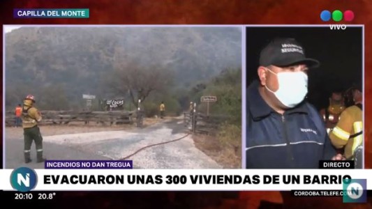 Fuego arrasador en Capilla del Monte: evacuaron el barrio Las Gemelas