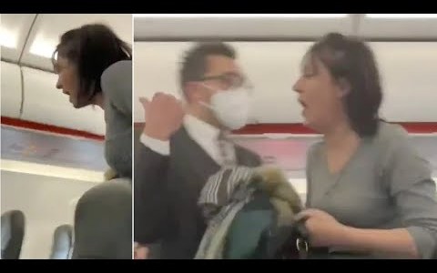 Video: "¡Todos mueren!", el grito de una mujer a la que bajaron de un avión por estar sin barbijo