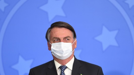 Bolsonaro desautorizó a su ministro de Salud y canceló la compra de vacunas chinas