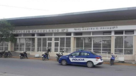 Ni las rejas ni el Covid-19 impidieron la fuga: tres presos huyeron de la cárcel de Cruz del Eje