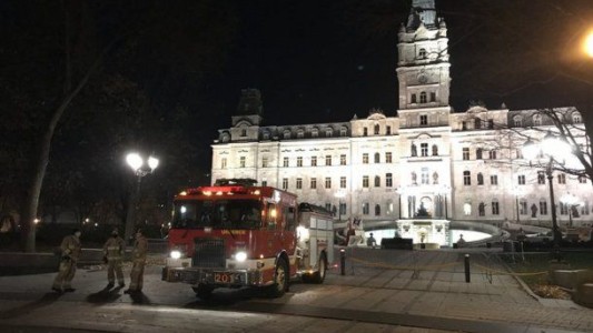 Noche de brujas sangrienta en Canada: un joven asesinó a dos personas y apuñaló a otras cinco