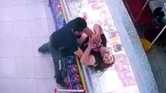 Ataque brutal en La Pampa: "no le gustó" la música que puso su compañera y la ahorcó