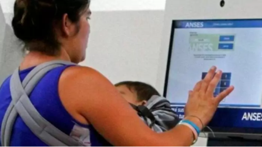 IFE y Tarjeta Alimentar: los pasos que piensa dar el gobierno y la ayuda navideña planeada