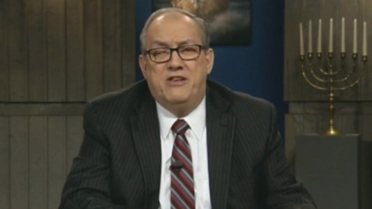 Murió de covid-19 el pastor que había dicho que la causa del coronavirus eran las relaciones prematrimoniales