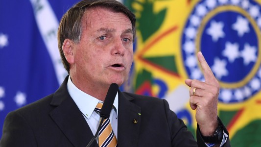 Bolsonaro sobre el COVID-19 en Brasil: "Tenemos que dejar de ser un país de maricas"
